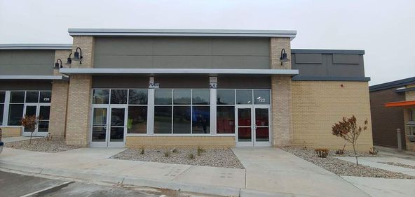Chaska Retail Multi-Tenant Retail For Lease: 700 N Chestnut St, Chaska, MN 55318